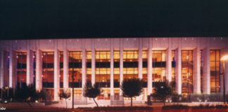 Ποιος δεν θέλει το Μέγαρο Μουσικής; (της Έλενας Χουζούρη)