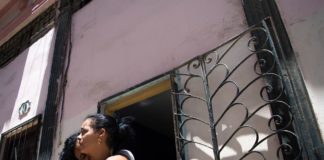 Η γλυκιά επίγευση μιας αδέσποτης ουτοπίας (ταξιδιωτικό της Ξένιας Παπαδοπούλου)