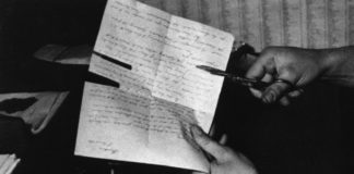 Αφιέρωμα: Αυτολογοκρίνομαι όταν γράφω για εφήβους;(6. Άννα Κοντολέων)