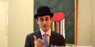 Εντουάρντο Χάουρεγκι – γράψιμο για τέσσερα χέρια (συνέντευξη στην Ελένη Σβορώνου)