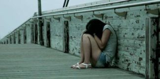 Ψηλά στη γέφυρα (χριστουγεννιάτικο 8,του Φίλιππου Φιλίππου)