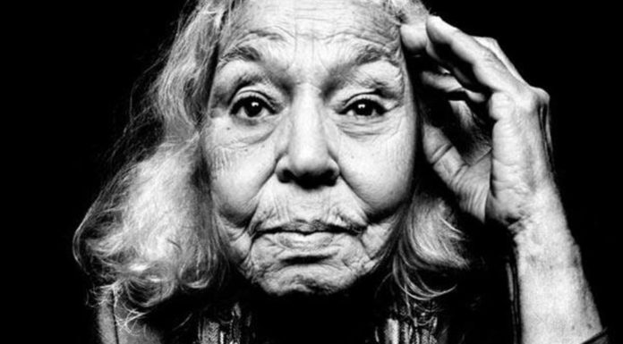 Φιρντάους: ανατολικά του φεμινισμού (της Κωνσταντίνας Κορρυβάντη)