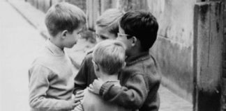 Αναζητώντας τον χαμένο πατέρα (του Λευτέρη Ξανθόπουλου)