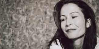 Susanne Abbuehl, ο Απρίλιος και η πυξίδα (του Σάκη Παπαδημητρίου)