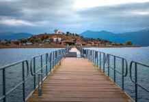 Εδώ είναι Βαλκάνια, Theo; (του Λευτέρη Κουλιεράκη)