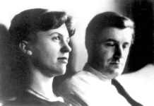 Κόραξ: Κατηγορώ τον Τεντ Χιούζ (της Κωνσταντίνας Κορρυβάντη)