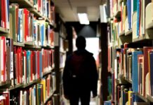 Απογοήτευση : Τι δανείζονται οι έλληνες και ελληνίδες από τις δημόσιες βιβλιοθήκες