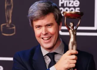 Σαρξ εκ της σαρκός: Σκέψεις για το «Flesh» του David Szalay (της Αλεξάνδρας Χαΐνη)