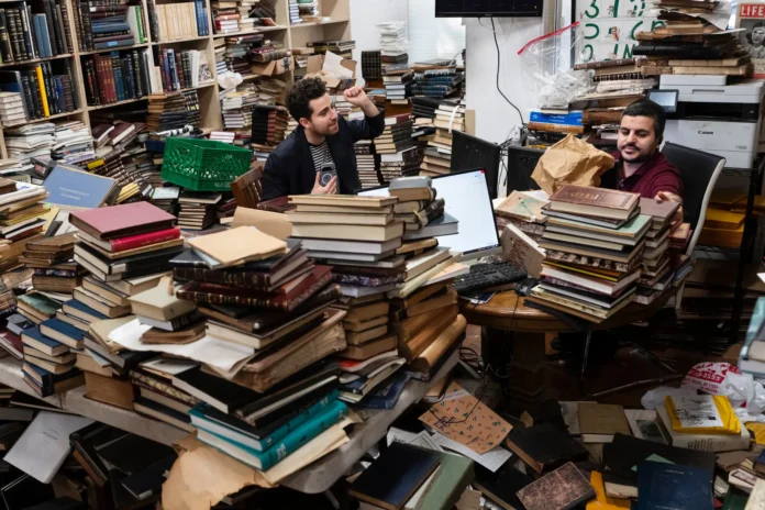 ST-EVICTED-SCHOLAR-07-vpfj-superJumbo
