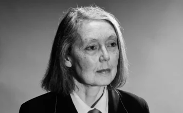 Η Anne Carson μιλάει για την Anne Carson και όσα την καθορίζουν (Από την Αλεξάνδρα Χαΐνη)